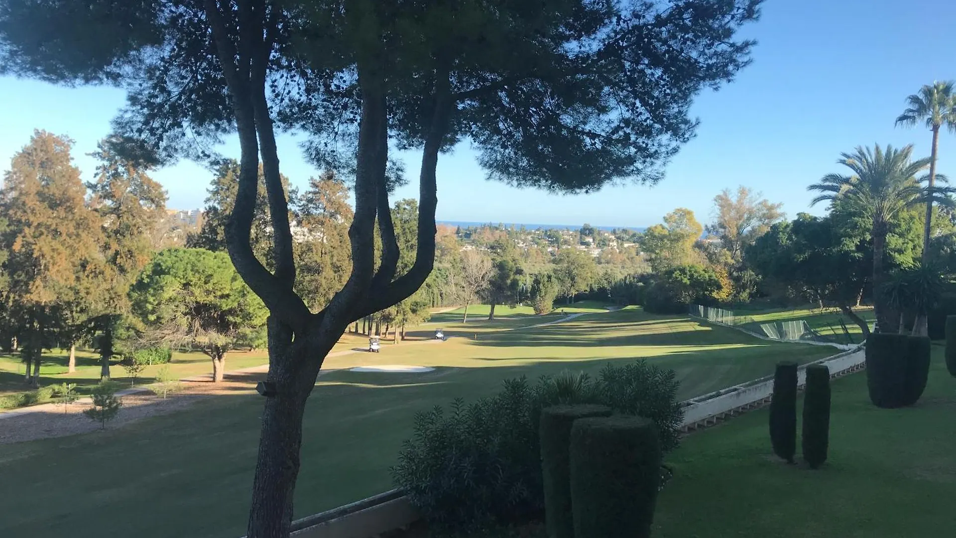 Homestay Habitacion Deluxe Con Bano Privado En Atalaya Apartagolf, Estepona Spain